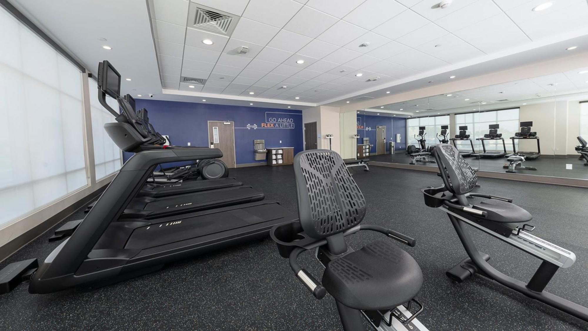 Holiday Inn Express & Suites Ridgecrest - China Lake By Ihg Экстерьер фото